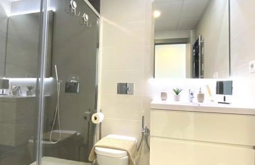 Lujoso Ático en Flamenca Village! - Photo 27