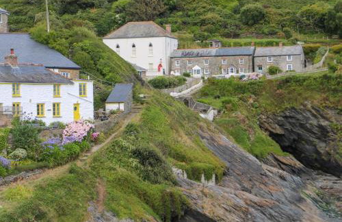 Kerbenetty Harbour Cottage - Photo 2