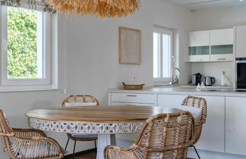 Villa Madrugada, beachside villa in Costabella - Photo 35