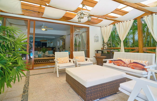 Beach Villa in El Portillo Sleeps 12 - Foto 35