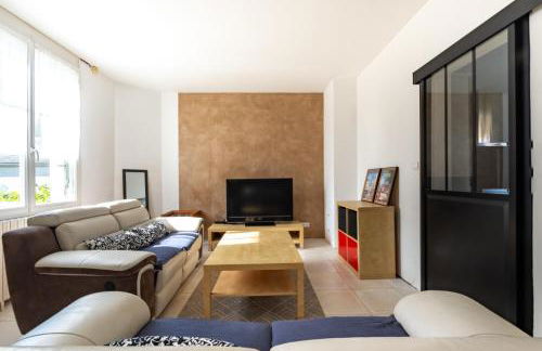 The Tourangelle House - Family House - Photo 4