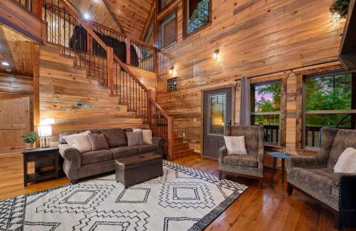 King Suite! Hot Tub, Arcade Games, L2 EV, Fire Pit, Kids Playset, Ping Pong, Dog Friendly - Foto 31