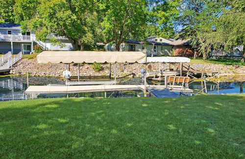 The Canal Cottage off West Lake Okoboji - Foto 6