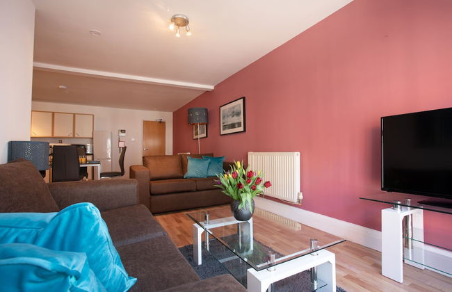 Rest & Recharge Regents CT 2bed Sleeps 7 - Foto 10