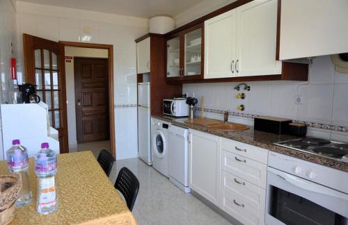 Sunny Apartment in Alvor - Balcony, Sunset, dishwasher, AC & Wi-Fi - Foto 12