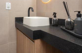 Apartamento Climatizado com Garagem e Wi-Fi - Foto 30