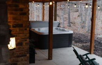 Sleeps 16 Luxury Cabin with Game Room & Hot Tub - Foto 62