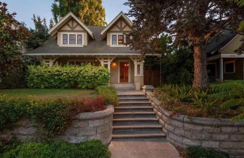 Gorgeous Eccentric Family Home with Cowboy Pool - Foto 64