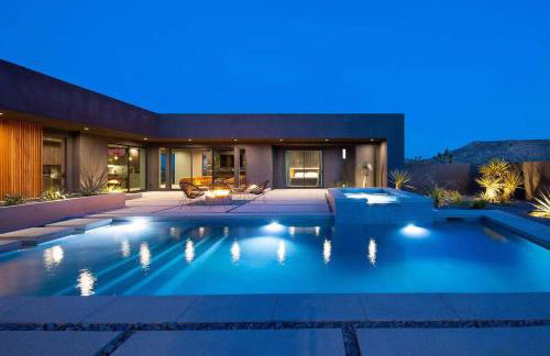 Black C House Modern w pool spa - Photo 30