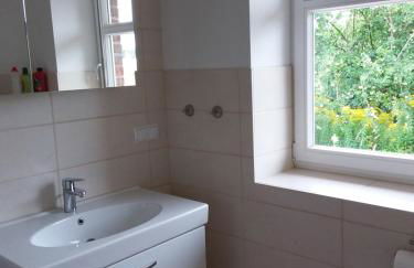 Haus Rosengarten- Ruhige Ferienwohnungen im Grünen - Foto 16