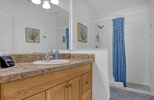 Spacious Townhome 5 Mins Walk to Beach - Foto 24