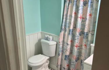 Historic Beach Side Getaway - Pet friendly, WiFi cottage - Foto 17