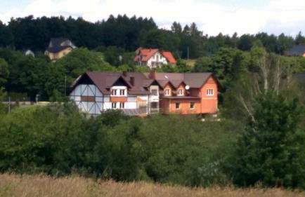 Fenix Grzybno pokoje pracownicze, rodzinne, typu standard,dłuższe pobyty - Foto 1