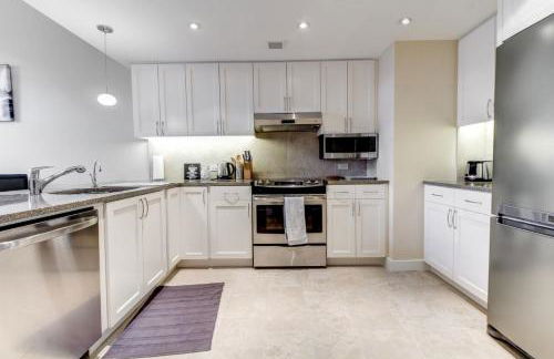 Heaven on Washington Fully Furnished Apartments - Foto 25