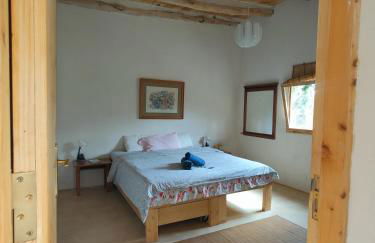 Nature Sanctuary, a semi-detached house on an ecological & sustainable farm - Foto 29