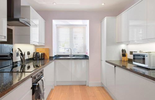 Townhouse Parking 1 Min Walk to Tolcarne Beach - Foto 4