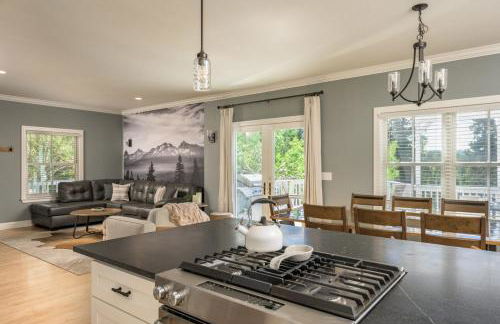 Luxe 4BR Mtn Retreat With Stunning Views Near Ski AndHikes - Foto 28