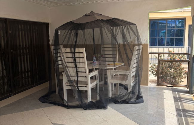 Sleeps8- Private Secure Parking- Garden- Aircon - Foto 26