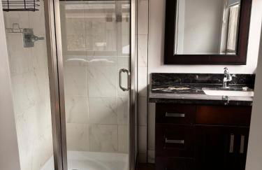 House on Acreage with Farm Animals in Bothell, Close to Seattle Bellevue Kirkland - Foto 19