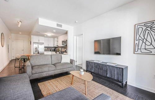 Spacious 2BD 2BA with Huge Balcony, Near Venice Beach & Fun! - Foto 4