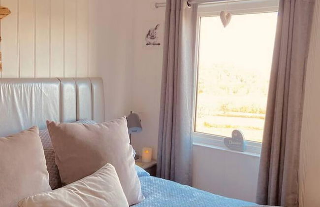 A Beautiful, Unique Lodge, Made for two - Photo 14