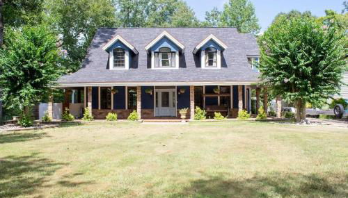 Creekside Haven with Dock & Scenic Views - Foto 1