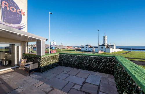 Sea View Luxury Apartment 3 bedrooms Free Parking - By Coast Apartments - Photo 4