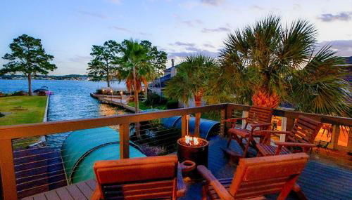 Waterfront Lake Conroe Home with Pool Access! - Foto 1