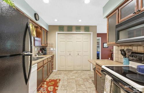 Wooded, Quiet Cottage, Very close to the Back 40 - Foto 13