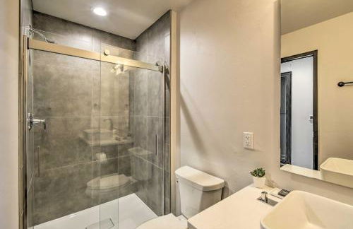 Modern Townhome with Deck - half Mi to Elkhart Lake! - Foto 24