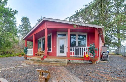 Ocean Shores Retreat with Porch and Canal Views! - Foto 28