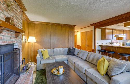 Rimforest Retreat with Fireplace and Mountain Views! - Foto 5