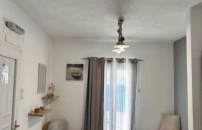 Elenis Studios & Apartments - Photo 24