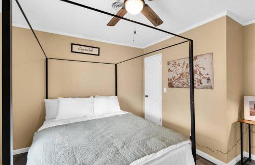 Small cozy ranch - Photo 3