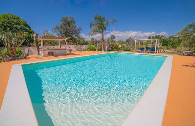 Masseria Le Palmentelle Pool And Garden - Photo 30