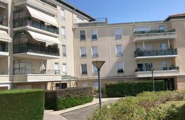 Bedroom apartment with balcony and pool - Foto 14