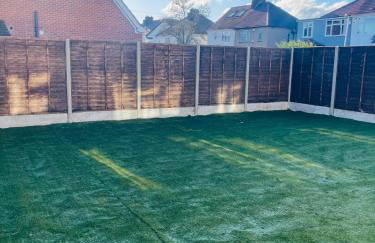 Newly Refubirshed House, Ideal for group Stay- 5 En-suite beds, close to Heathrow & 5 mins from Hayes Stn - Elizabeth Line - Foto 10