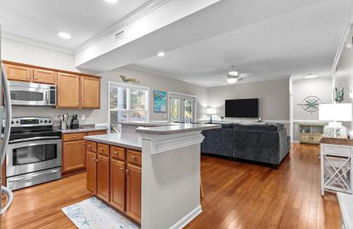 Luxury Condo 3bdr 2bth 4 bed with Beach Pool Golf Boat Ramp Pickle Ball - Foto 2