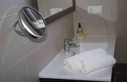 Preciosas vistas al mar y montaña en la Ampolla - Foto 12