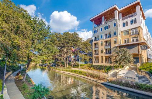 Beautiful Condo on Riverwalk King Suite w Free Parking Pet Friendly Centrally Located on the Riverwalk - Foto 50