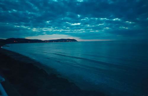 Blue Anchor House - Seaview, Hot Tub Apartments - Photo 58