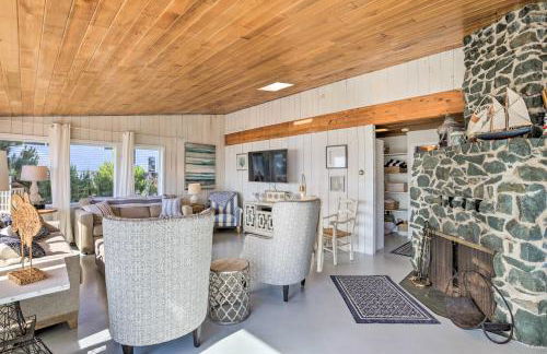 Waterfront Ferndale Home Deck and Beach Access - Foto 6