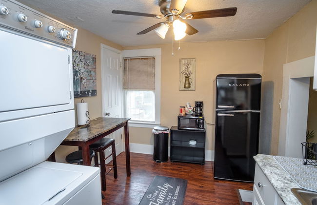 Cozy Guesthouse Near Downtown - Foto 6