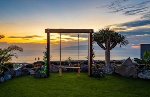 Apartamento de Lujo con Jacuzzi Privado, Piscina y Vistas al Mar - Foto 13