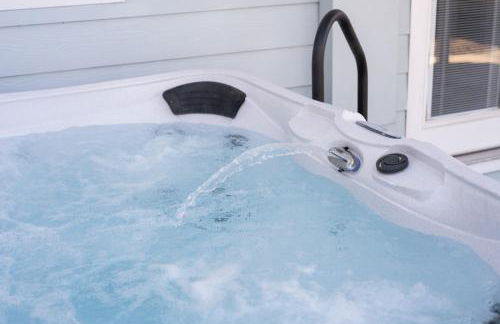 Whimsical Bluebird Cottage Hot Tub Patio Pet Friendly Central Location - Foto 41