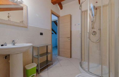 2 Bedroom Cozy Home In Cisano Sul Neva - Foto 19