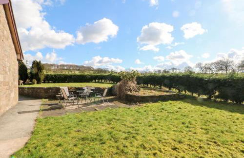 Hawksbridge Bungalow - Photo 28