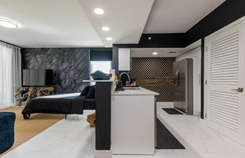 MIAMI WOOD APART HOTEL NEW 2025 - PRIVATE TERRACE - Parking - Beach 5 min - Foto 46