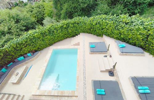 GKK House private swimming pool luxury house - Photo 1