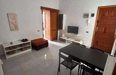 Apartamento céntrico y luminoso ALCARAVANERAS - Foto 2